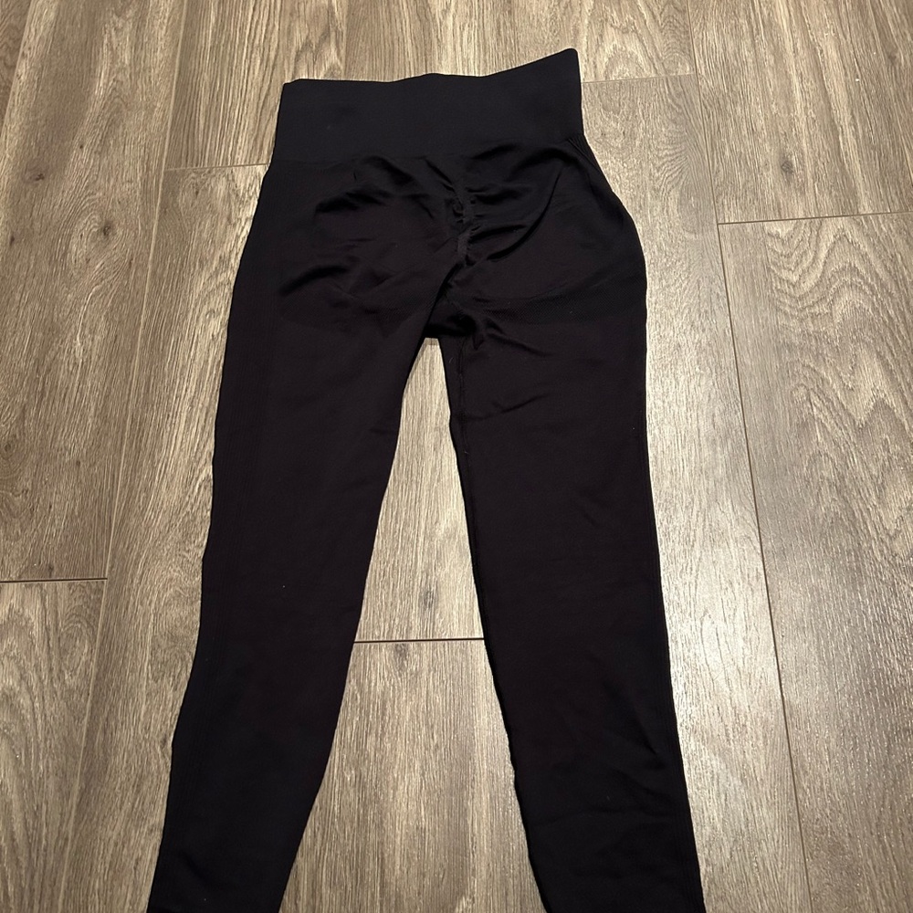 tik tok butt scrunch leggings size s